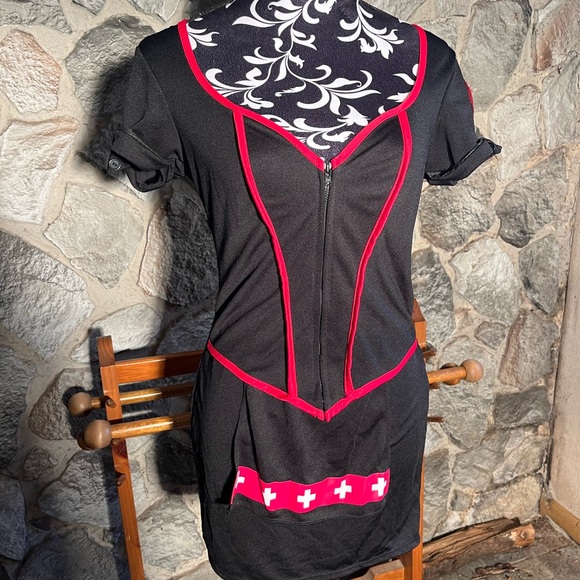 Spirit Halloween Cardiac Arrest Nurse Costume S - Picture 4 of 7